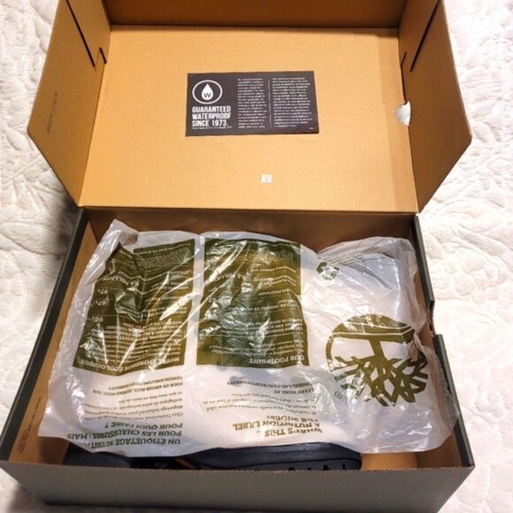 Timberland Booties Kinsley Waterproof White Nubuck Leather Zebra Lug Sole 7 New - Picture 12 of 13